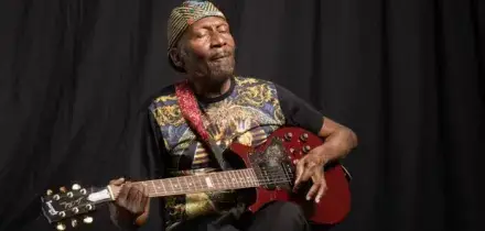 Jimmy Cliff è morto, l'icona del reggae aveva 81 anni. «Fatale una polmonite»