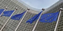 Eurostat, in 20 anni reddito medio gi&ugrave; del 4%