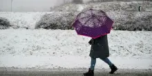 L'inverno fa sul serio, -10 gradi rispetto a un anno fa: neve e vento nel weekend, ma a dicembre cambia tutto