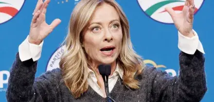 Sondaggi politici, Fratelli d'Italia resta primo partito con il 28%. Il Pd cresce di quasi un punto