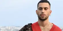 Mahmood, il rapporto con il padre, il bullismo, Sanremo e il fidanzato annunciato da Ornella Vanoni: &laquo;Per amore ho sofferto, mi creo tormenti da solo&raquo;