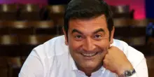 Max Giusti: «Sono a Mediaset anche grazie a Bonolis e Scotti. Quando conducevo "Affari tuoi" ho fatto un regalo a una concorrente che aveva perso tutto»