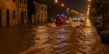 Allerta meteo domani, temporali e mareggiate al Sud. Venezia teme l'acqua alta: le previsioni
