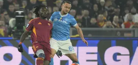 Napoli, infortunio Lobotka: risentimento muscolare per lo slovacco