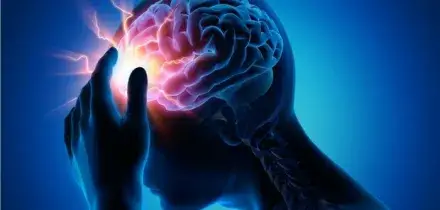 Ictus da energy drink in un 50enne sano che beveva 8 lattine al giorno, l'alert dei medici: i sintomi