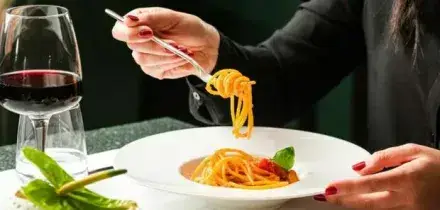 La cucina italiana diventa patrimonio dell'Unesco: «Favorisce l'inclusione sociale e promuove il benessere». Meloni: «Un primato che ci rende orgogliosi»