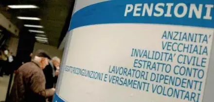 Manovra, saltano stretta sulle pensioni e novit&agrave; Tfr: cosa cambia con l'ultimo emendamento