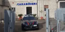 Carabiniere eroe salva giovane che voleva gettarsi sotto un treno: tragedia sfiorata a Bisceglie