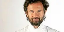 Carlo Cracco sbarca a Roma e apre il suo primo ristorante a due passi da Montecitorio: ecco dove e quando.
