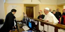Cardinali e vescovi sfrattati, la Domus di via della Scrofa diventer&agrave; un albergo. La mossa del Vaticano (che ricever&agrave; 5 milioni l'anno)