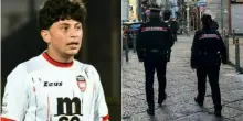 Baby calciatore accoltellato a Napoli, si costituiscono un 15enne e un 17enne. Chi &egrave; Bruno Petrone: &laquo;&Egrave; grave&raquo;