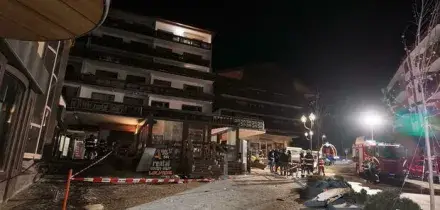 Crans-Montana, la tragedia scatenata da un flashover: cos'&egrave; e quanto &egrave; pericoloso. &laquo;La sopravvivenza &egrave; praticamente impossibile&raquo;