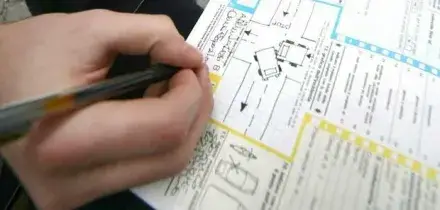 Assicurazione Rc auto, aumenti nel 2026: chi paga di pi&ugrave;? Donne penalizzate (perch&eacute; fanno pi&ugrave; incidenti)