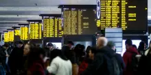 Scioperi gennaio 2025, domani si parte con treni, aerei e scuola: 11 giorni di protesta