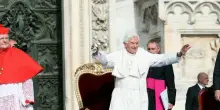 Benedetto XVI verso la santit&agrave;? Il miracolo che potrebbe aprire la causa di beatificazione di Joseph Ratzinger