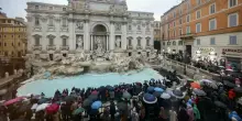 Boom di turisti a Roma, 23 milioni nel 2025. Aumentati arrivi (+3,42%) e presenze (+2,87%)