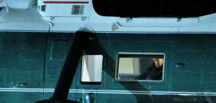 Trump, guasto all'Air Force One diretto a Davos: l'aereo torna indietro. Donald: &laquo;Groenlandia? Probabile soluzione con l'Europa&raquo;