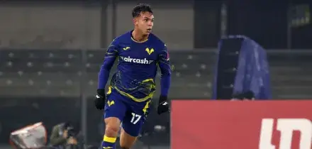 Napoli, chi &egrave; Giovane del Verona: &egrave; lui il primo colpo per Conte. Si cerca anche un altro esterno offensivo