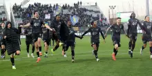 Serie B, Venezia nuova capolista. Frosinone salvo al 94'. Castori col poker di vittorie