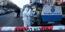 Sparatoria a Rogoredo, ruba una pistola ed esplode colpi contro i poliziotti che rispondono. L'uomo &egrave; in pericolo di vita