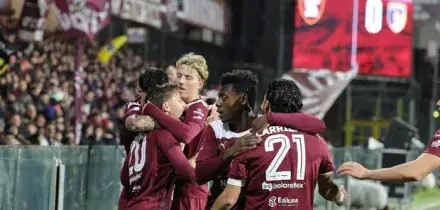 Il Giugliano ferma a sorpresa la Salernitana: il derby dell'Arechi finisce 1-1