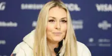 Lindsey Vonn: &laquo;Ho il crociato rotto ma voglio gareggiare alle Olimpiadi&raquo;. L'infortunio a Crans Montana e il tutore, come sta la sciatrice