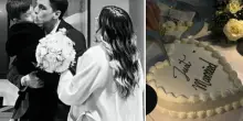Nicol&ograve; Zaniolo e Sara Scaperrotta si sono sposati a sorpresa: i look del matrimonio, la torta, gli invitati. Le tappe della storia d'amore
