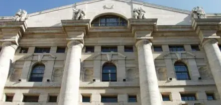 Borsa, Piazza Affari supera i 47mila punti: &egrave; il massimo dal novembre 2000