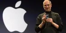 Apple, venduto all'asta il primo assegno emesso da Steve Jobs per 2,4 milioni di dollari