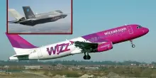Wizz Air, bambino cambia nome al wifi sul volo Londra-Tel Aviv in &laquo;Terrorista&raquo;: Israele invia i caccia