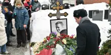 Due anni senza Alexei Navalny, il dolore della mamma: &laquo;Fare piena luce sulla sua morte&raquo;. L?epibatidina e l'ultima passeggiata, cosa sappiamo
