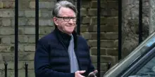 Peter Mandelson, arrestato l'ex ambasciatore britannico per lo scandalo Epstein