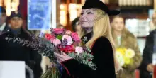 "Opera" Patty Pravo, testo e significato della canzone di Sanremo 2026