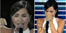 Serena Brancale in lacrime a Sanremo 2026: la canzone dedicata alla mamma, la sorella a dirigere, gli applausi in sala stampa