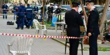 Terrore in strada a Roma, 85enne colpisce la nuora a colpi d'ascia. Bloccato da un carabiniere fuori servizio