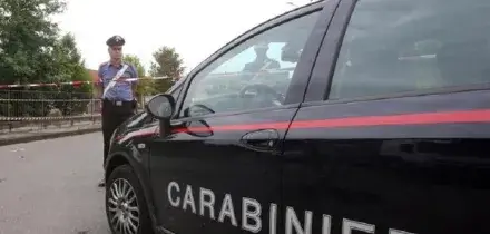 Uomo di 56 anni trovato impiccato in casa durante lo sfratto, la scoperta dell'ufficiale giudiziario