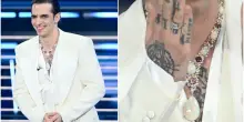 Achille Lauro, la collana "Magnifica" con opali bianche e diamanti non &egrave; per tutti. Il prezzo da capogiro: quanto costa