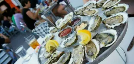 Mangia al ristorante e fugge senza pagare il conto, Daspo ?gastronomico? a una donna di 40 anni