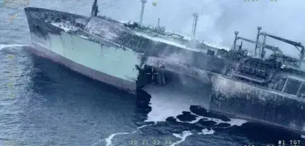 Nave russa distrutta, l'attacco nel Mediterraneo poco distante dalla Sicilia. Mosca accusa l'Ucraina: &laquo;Era un drone&raquo;