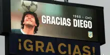 Morte di Maradona, inizio del processo rinviato di un mese