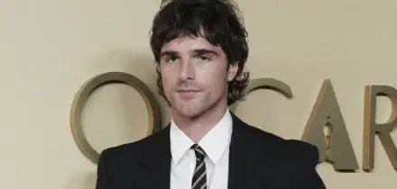 Jacob Elordi: &laquo;Mi godo il cibo, non lo trasformo in una gabbia di regole&raquo;. Colazione, pranzo e cena, la dieta per Frankenstein