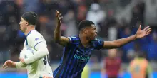 Inter-Atalanta moviola, Krstovic segna dopo il contatto Dumfries-Sulemana. Il Var convalida, Chivu espluso per proteste. Cosa &egrave; successo