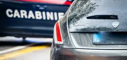 Phishing e siti bancari clonati: blitz dei carabinieri contro il clan Mazzarella, 16 indagati per frodi informatiche aggravate dal metodo mafioso