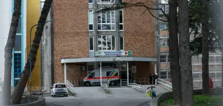 Epatite A a Napoli, oggi 14 nuovi casi: nei reparti di degenza del Cotugno sono 50