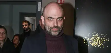 Roberto Saviano, sentenza definitiva dopo 18 anni: &laquo;Condannati Bidognetti e Santonastaso, riconosciuta la minaccia mafiosa&raquo;