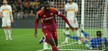 Robinio Vaz segna in Roma-Lecce, chi &egrave; l'attaccante francese: et&agrave;, altezza, caratteristiche, carriera, ingaggio