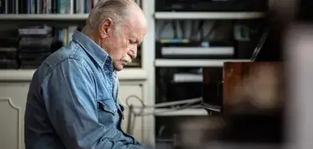 Gino Paoli, il tentativo di suicidio e il trauma del figlio morto: &laquo;Dolore mai superato, dovevo morire prima io di Giovanni&raquo;