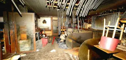 Rogo al Constellation, la porta di sicurezza chiusa pochi secondi prima dell?incendio: video sotto esame, indagine sulle responsabilit&agrave;