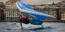 Europei di wingfoil a Napoli, scalpita il fuoriclasse Ernesto De Amicis