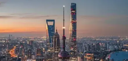 &laquo;In Cina le tombe costano troppo e i defunti vengono seppelliti nei grattacieli&raquo;: il "caro estinto" e i nuovi cimiteri di Pechino